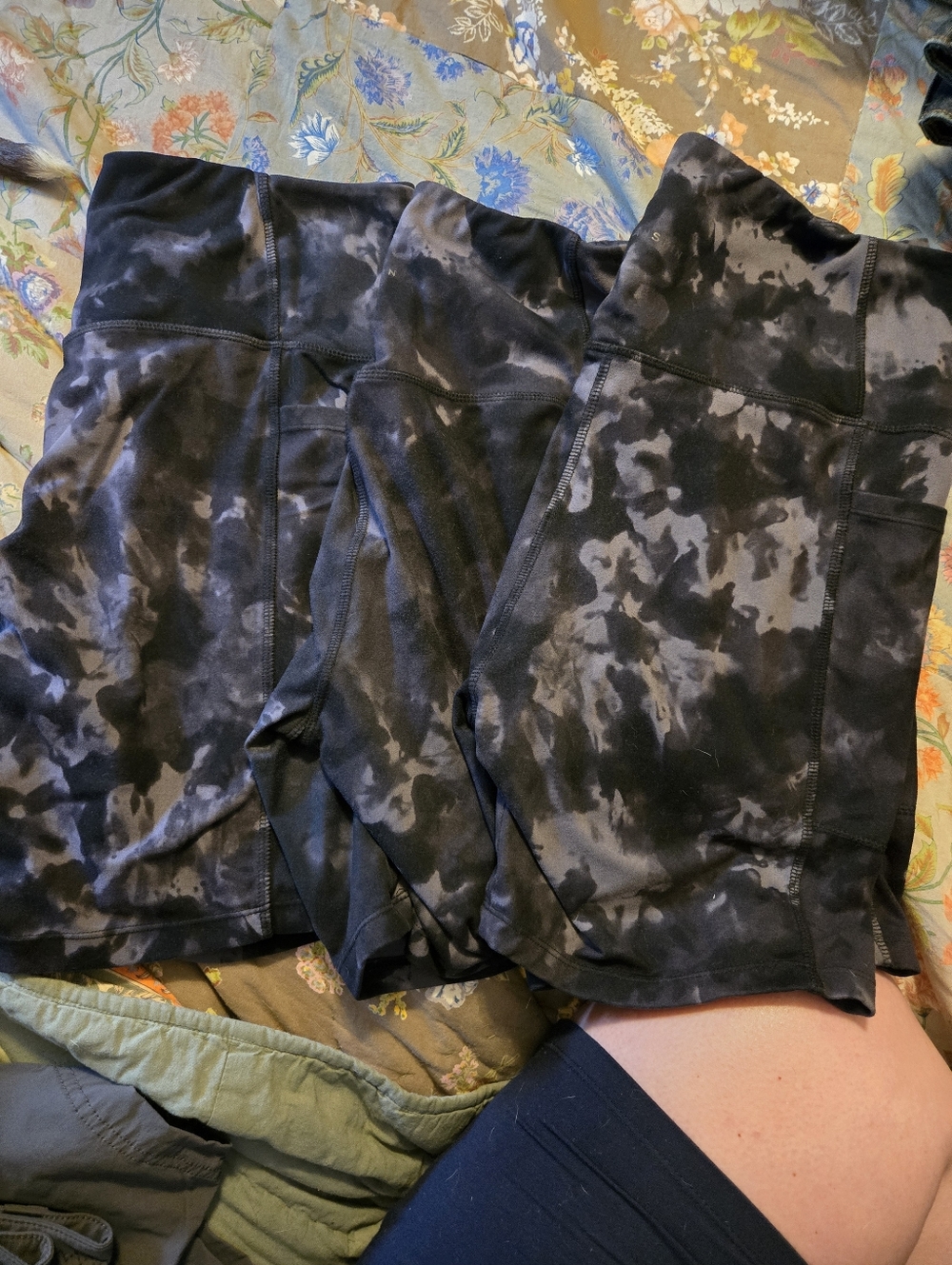Black Tie-Dye Bike Shorts Lot Of 3